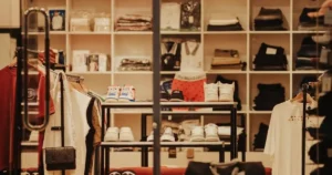 Travailler dans le commerce de détail et la vente